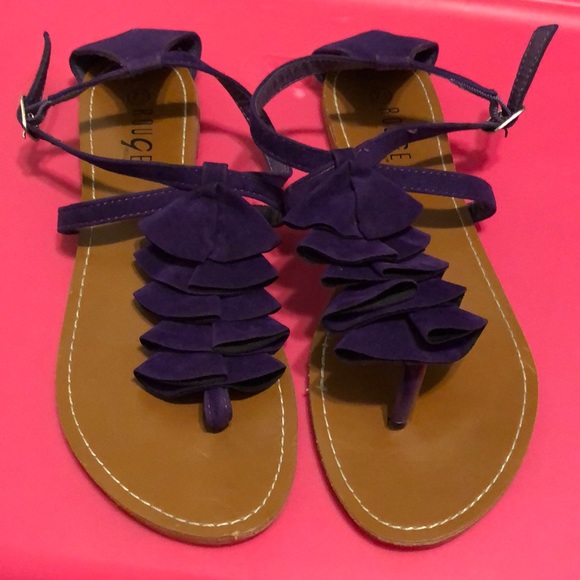 PURPLE SANDALS - Picture 1 of 6